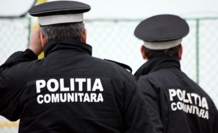 Poliţişti locali cu tupeu de şmecheri proşti