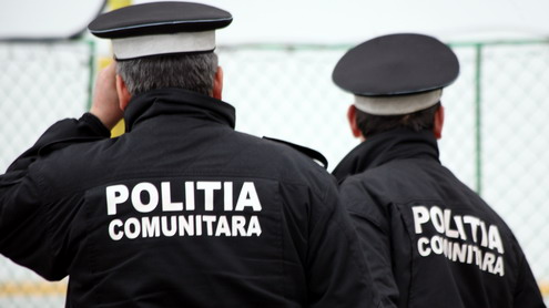 Poliţişti locali cu tupeu de şmecheri proşti