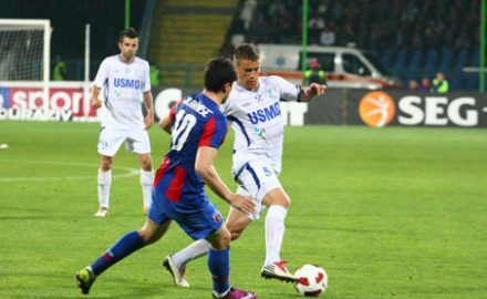 Învingeţi Steaua!