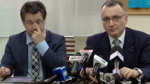 Video: senatorul Costoiu si ministrul Cîmpeanu, despre mafia din UCB