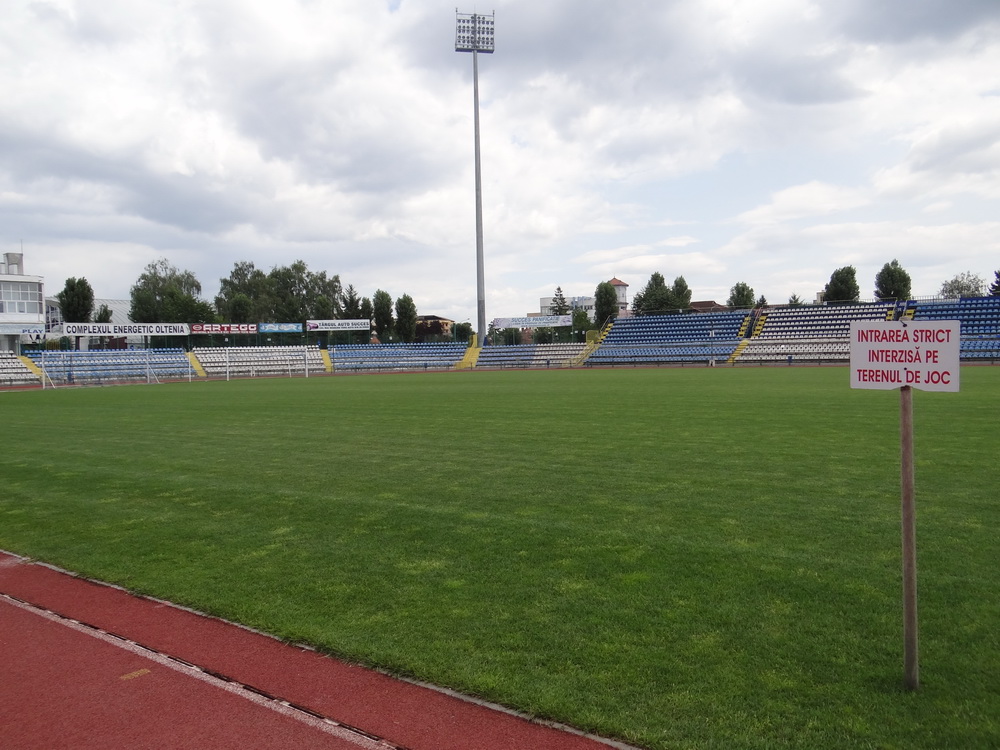 Campionii INCOMPETENȚEI din Primăria Târgu Jiu sfidează suporterii Pandurilor! Derby-ul cu Steaua se joacă la Severin, deși stadionul din Târgu Jiu este intact!!!