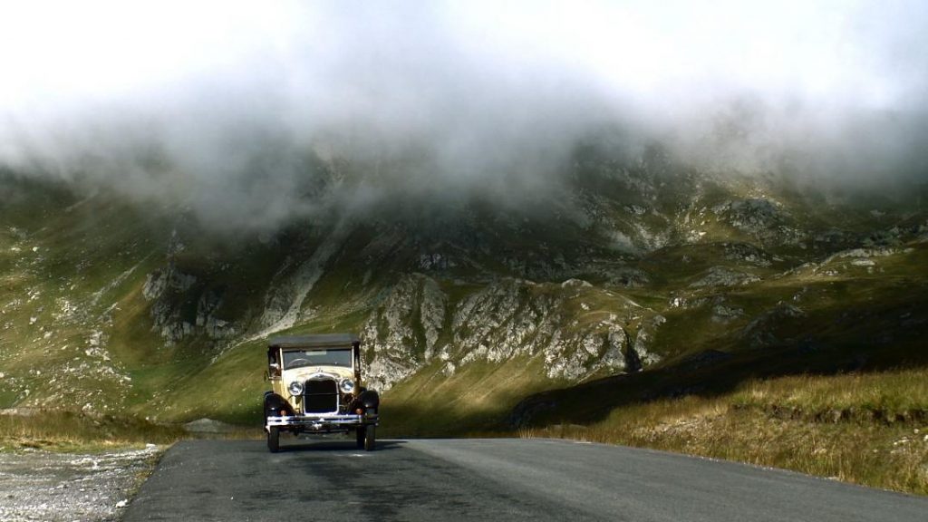 „Transalpina – Drumul Regilor”, proiecție de gală la Festivalul de Film de la Sibiu. La Gorj, sprijin și interes ZERO pentru filmul care promovează … Gorjul